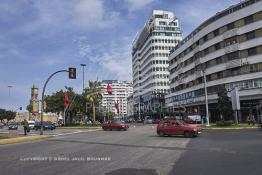 Image du Maroc Professionnelle de  L'ancienne Place des Nations Unies avant la disparition de cette partie au détriment du Tramway de Casablanca, Jeudi 15 Février 2007 . (Photo / Abdeljalil Bounhar)

